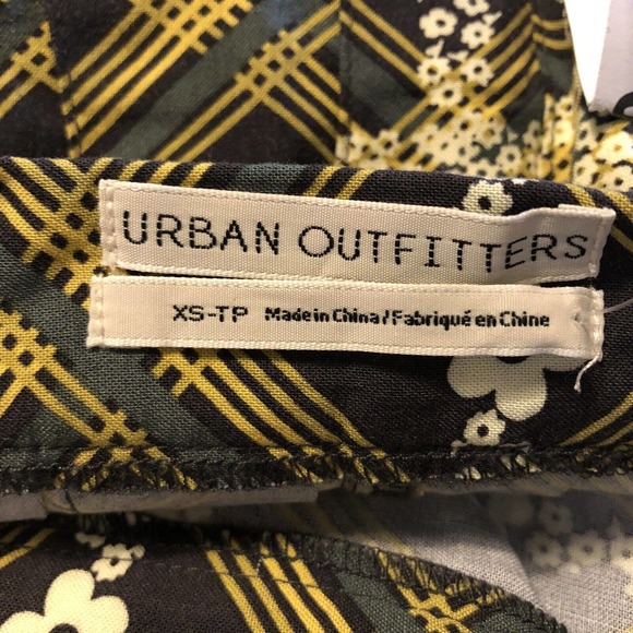 NWT Urban Outfitters Womens Emerson Print Pleated Mini Skirt Size XS Wrap - Picture 9 of 10